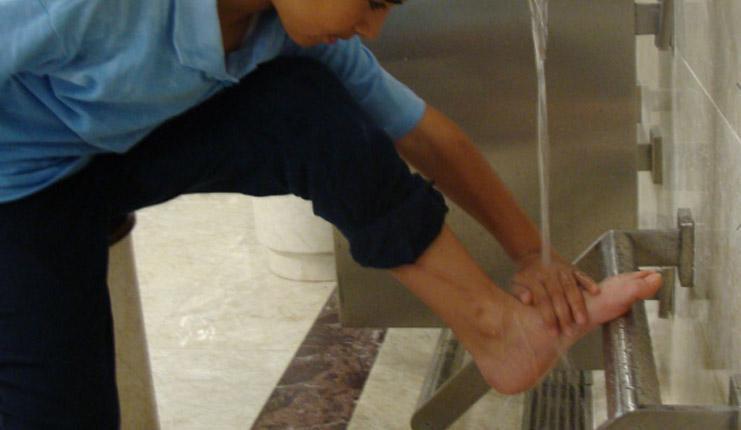 12- SOL AYAK YIKANIR