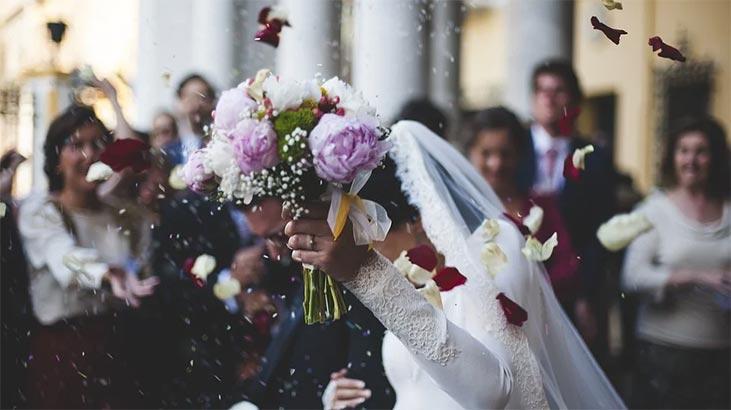 Rüyada Gelin Damat Görmek Ne Demek? Tanıdığın, Tanımadığın Gelin Damat İle Fotoğraf Çektirmek Nedir? - Rüya Tabirleri