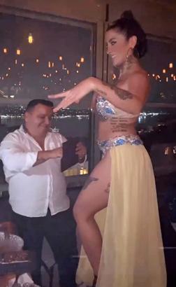 İstanbul’da skandal parti Dansözü masalara çıkartıp oynattılar