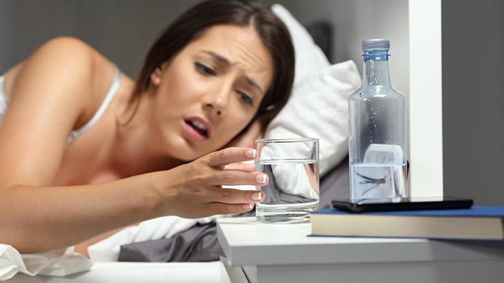 Çok fazla protein tükettiğinizi gösteren 7 işaret Çok fazla protein tükettiğinizi gösteren 7 işaret