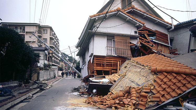Deprem çantası nasıl hazırlanır Deprem çantasında olması gerekenler...