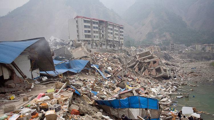 Deprem çantası nasıl hazırlanır Deprem çantasında olması gerekenler...