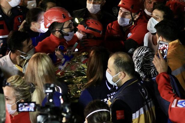 Son dakika... Türkiyenin konuştuğu Buseye acı haber