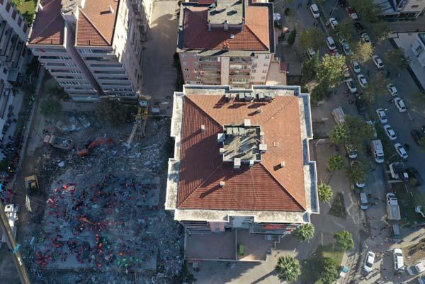 Son dakika: Tek kelimeyle rezalet İzmirdeki deprem bölgesine gelen 9 kişi yakalandı