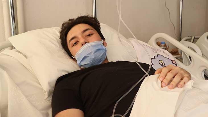 Anne ve babasini depremde kaybeden arif emre, deprem anini anlatti