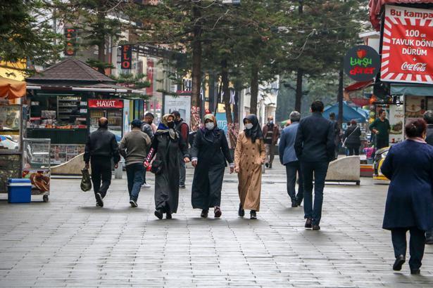 Son dakika... Akılalmaz Koronayı 136 kişiye böyle üfürdü