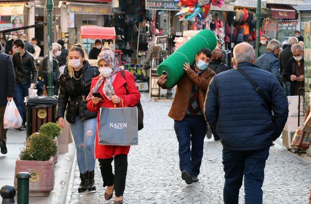 Son dakika... Akılalmaz Koronayı 136 kişiye böyle üfürdü