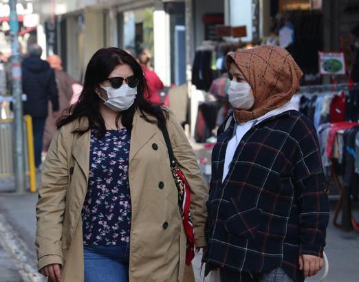 Son dakika... Akılalmaz Koronayı 136 kişiye böyle üfürdü