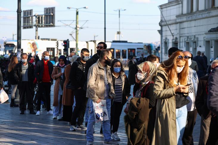 Son dakika Nimet Abla Gişesinde büyük yoğunluk