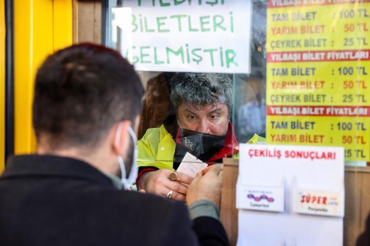 Son dakika Nimet Abla Gişesinde büyük yoğunluk