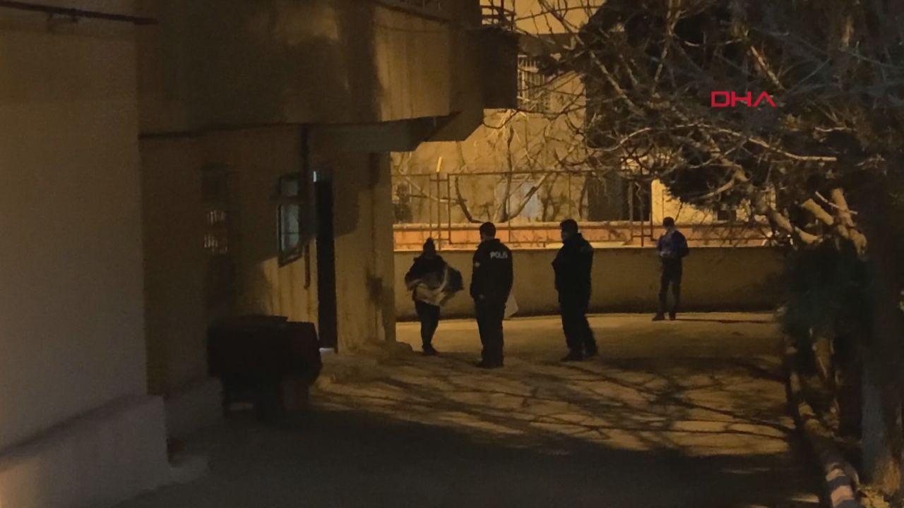 Gaziantep'te bir kadin, bebeğinin yaninda tabancayla vurulmuş halde bulundu