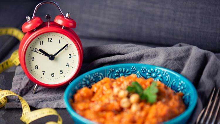 4. Geceleri aralıklı oruç diyetini uygulayın