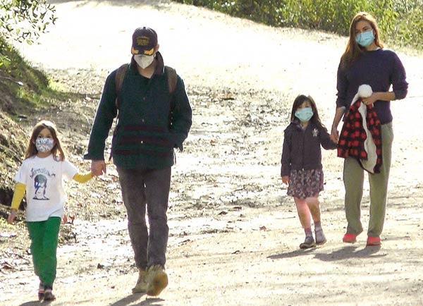 NİŞAN SÖYLENTİLERİ ALEVLENDİ