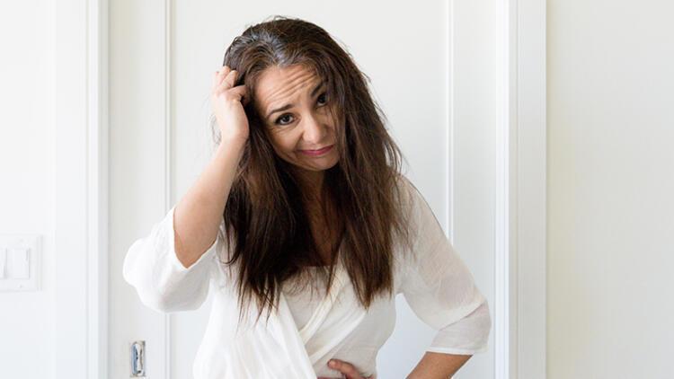 Genç yaşta saçları beyazlatan nedenler nelerdir