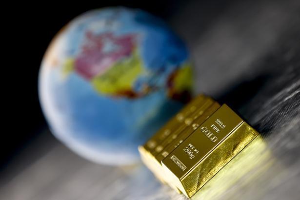 Altın ve dolar yeni haftaya hareketli başladı