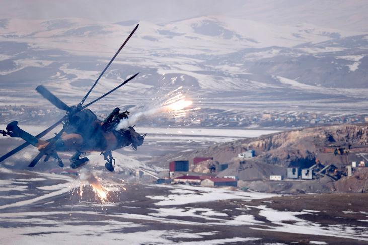 Son dakika Komandolar bölgede düşmanı titretti Son yılların en kapsamlısı...