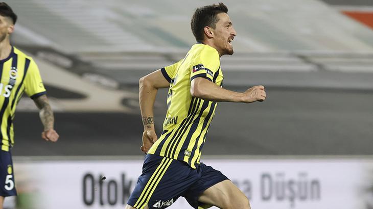 Son dakika haberleri: Erol Bulut neşteri vurdu Fenerbahçede tam 4 ayrılık...