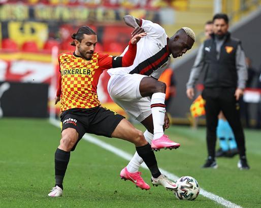 Son dakika haberleri - Fenerbahçeden bir transfer bombası daha Ali Koç: Çok beğeniyorum