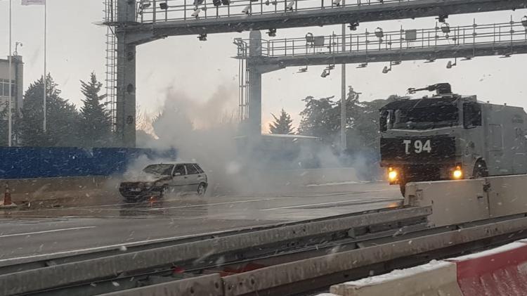 Son dakika... 15 Temmuz Şehitler Köprüsünde yangın paniği