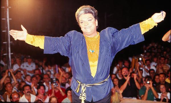 Alpay: Zeki Müren, Türk Sanat Müziğini katletti