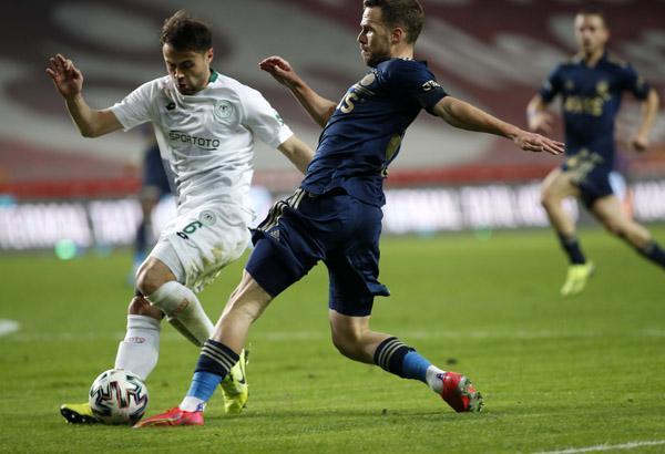 Deplasmanda 11. galibiyet Deplasmanda 11. galibiyet