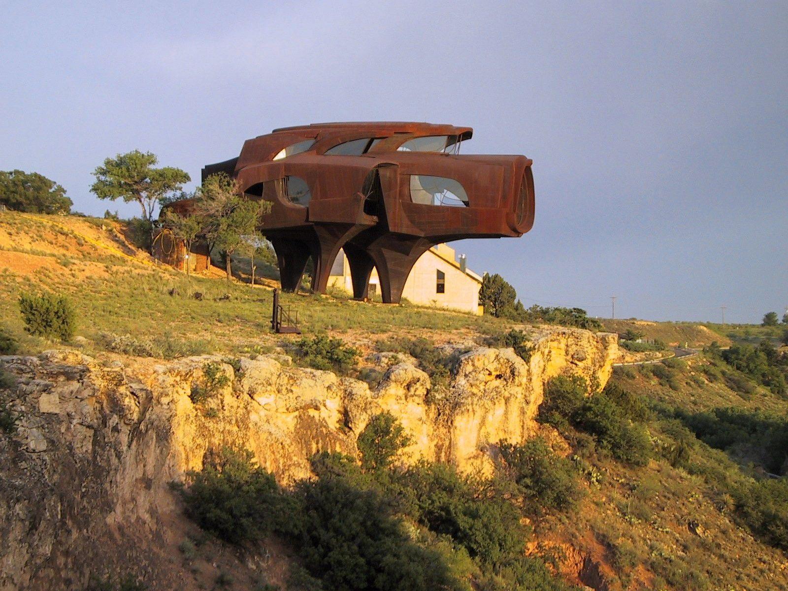 İşte Çılgın Mimar Robert Brunonun Çelik Evi