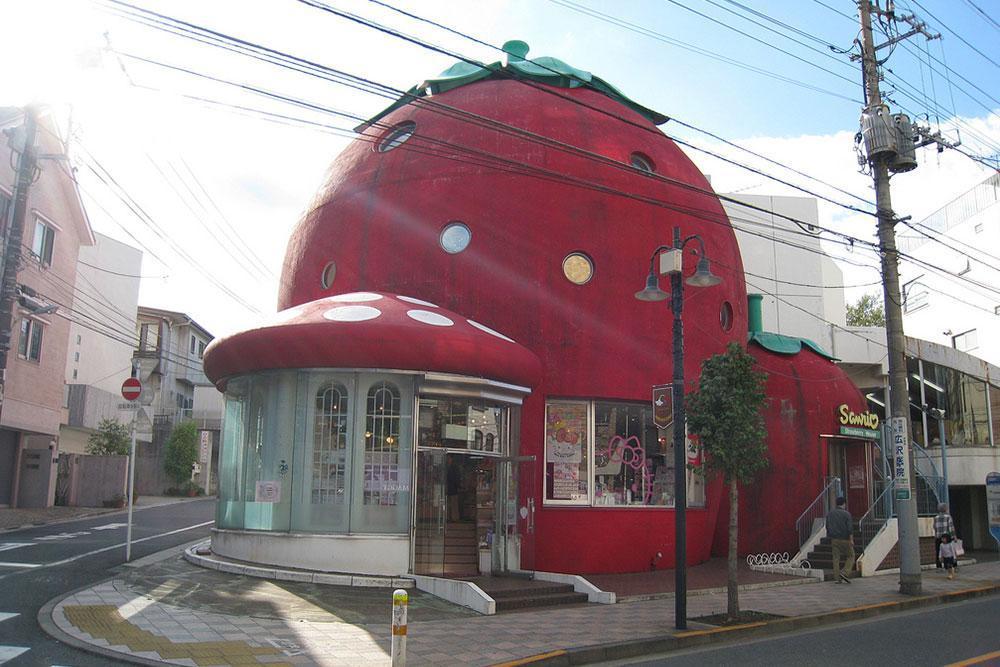 Tokyonun En İlginç Binası: Strawberry House