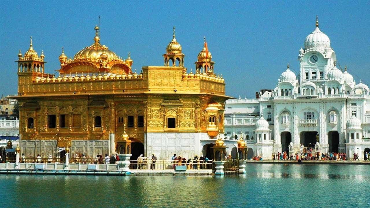 Hindistanın En Güzel İbadethanesi: Altın Tapınak