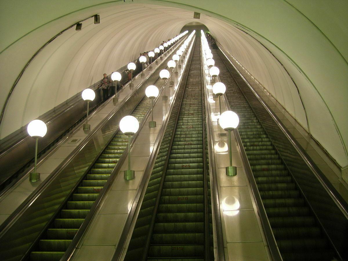 Sanat Galerisinden Farksız: Moskova Metro Durakları