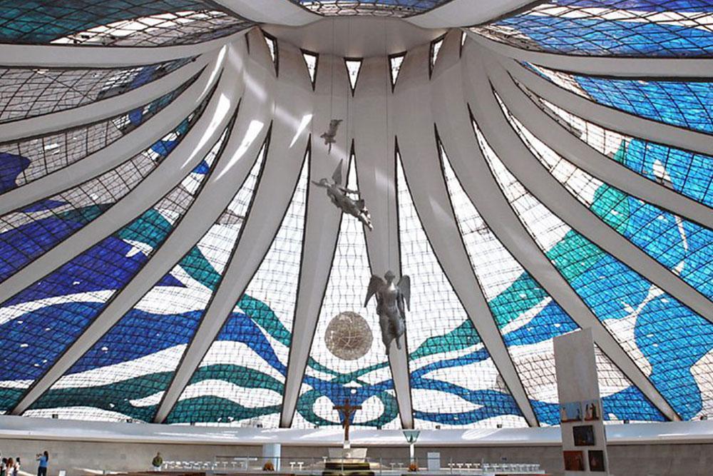 Maneviyatı Temsil Eden Muhteşem Yapı: Brasilia Katedrali