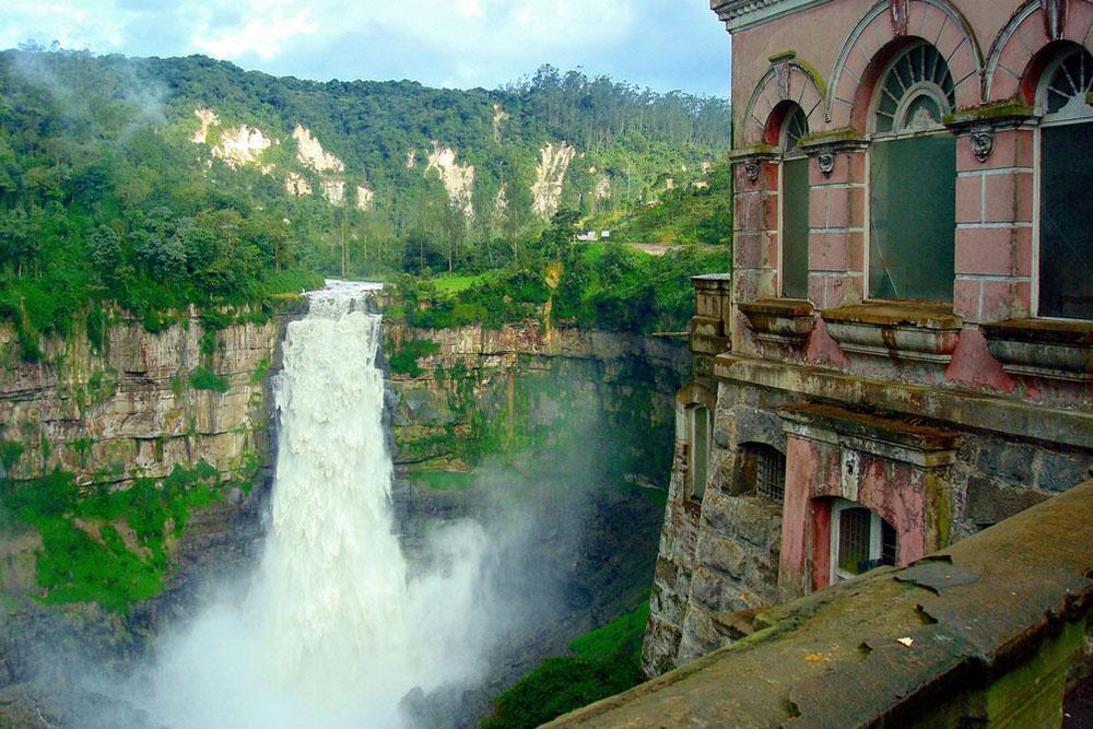 Uçurumun Ve Yaşamın Kıyısında Bir Otel: Hotel del Salto