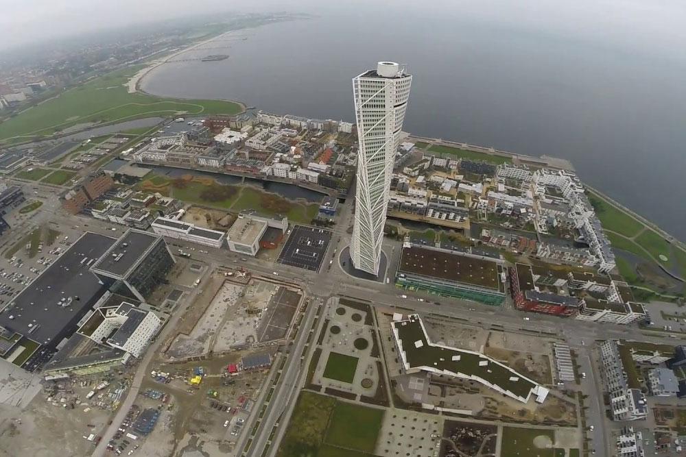 Baktıkça Başınız Dönecek: Turning Torso