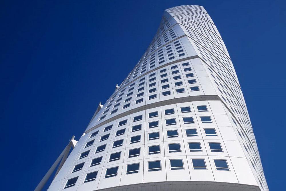 Baktıkça Başınız Dönecek: Turning Torso