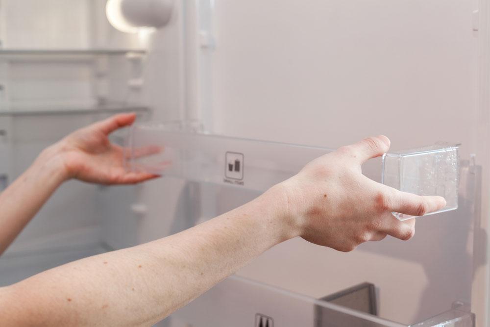 Hiçbir Yemeği Ziyan Etmeden Buzdolabı Nasıl Temizlenir