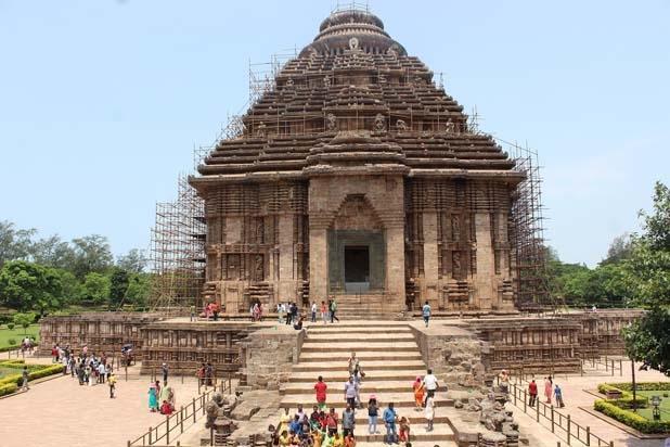 13.yy’dan kalma Konark Güneş Tapınağı