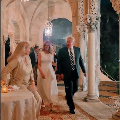 Son dakika... Melania Trump ortaya çıktı