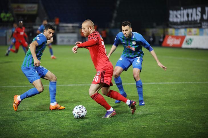 Çaykur Rizespor - Beşiktaş maçından kareler