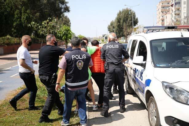 Adanada alkollü sürücü ve beraberindeki 4 kişiye Kovid-19  tedbirlerini ihlalden ceza yazıldı