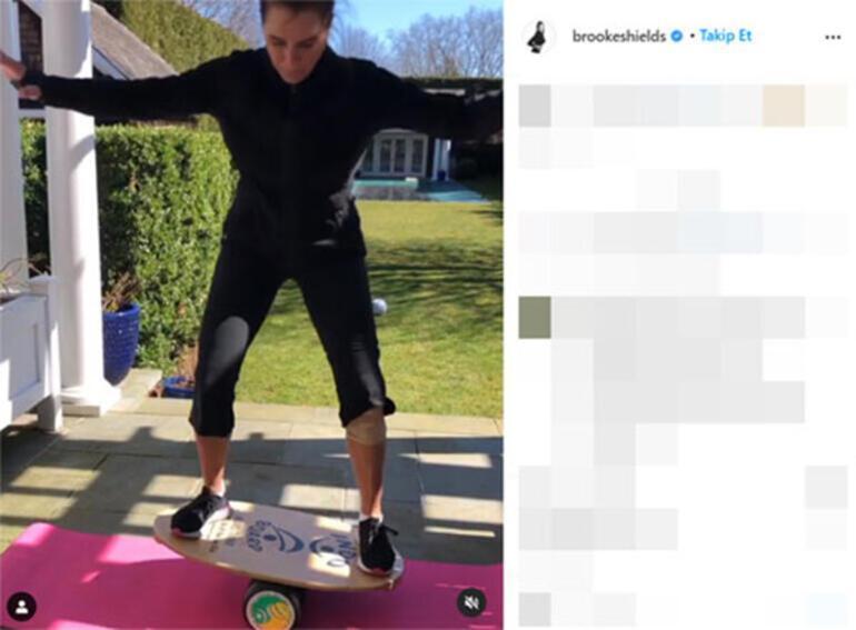 Brooke Shieldsin eşi topallayarak yürümesine dayanamadı