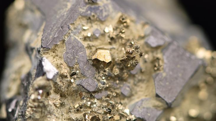 ALTIN ENFLASYONU BEKLEDİ