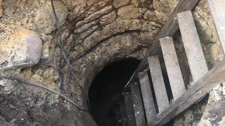 Tarihi Yarımadanın altında botla keşif Üstü kadar altı da gizemli