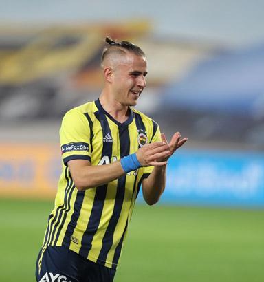 BOLOGNA PELKASIN PEŞİNDE
