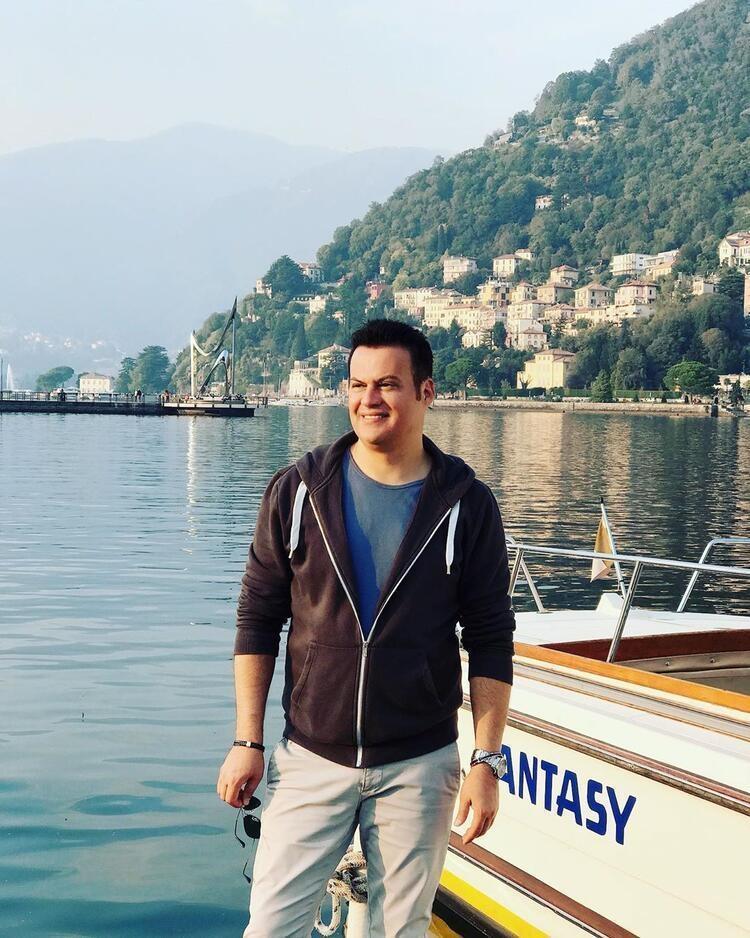 Hakan Pekerin oğluyla fotoğrafı olay oldu Oğlu daha büyük duruyor
