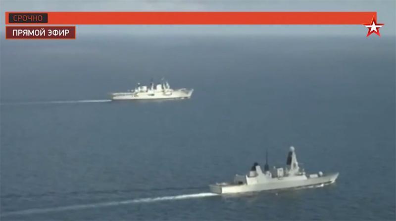 Son dakika... Rus savaş gemisi, İngiliz savaş gemisine ateş açtı