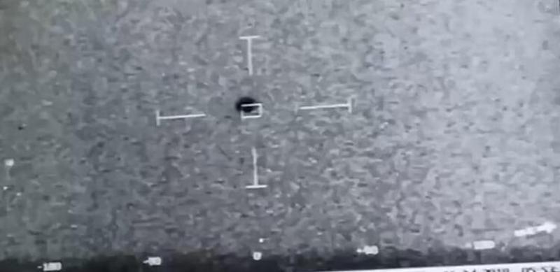 PENTAGONUN YAYIMLADIĞI UFO GÖRÜNTÜLERİ İNFİAL YARATTI