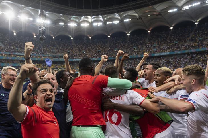 ÇEYREK FİNAL: İSVİÇRE - İSPANYA
