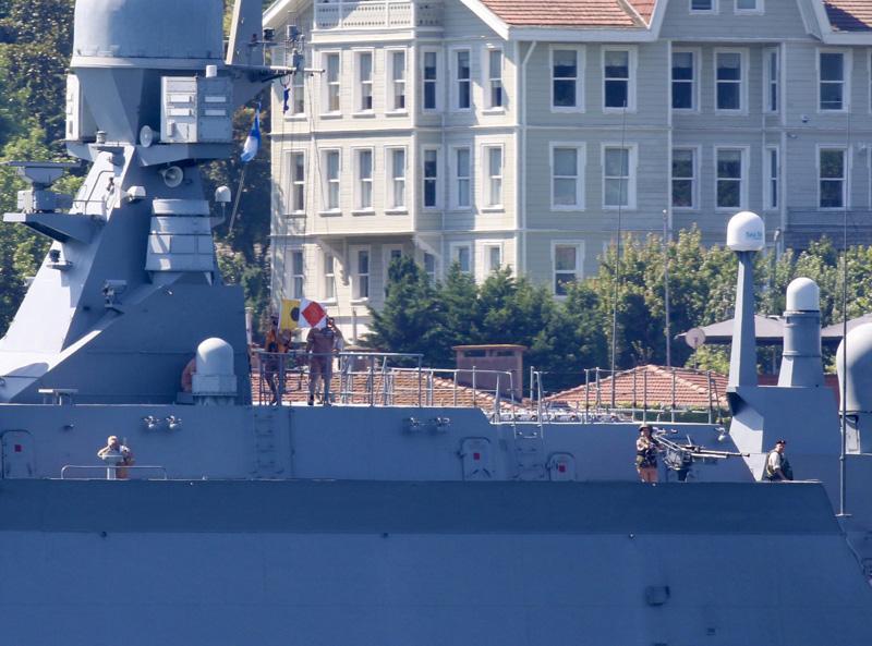 Son dakika haberi: Tarihte bir ilk Türk F-16sı Rus savaş uçağının önünü kesti