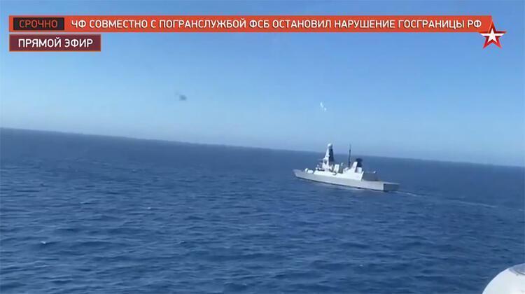 Son dakika haberi: Tarihte bir ilk Türk F-16sı Rus savaş uçağının önünü kesti