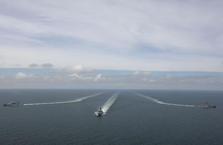 Son dakika haberi: Tarihte bir ilk Türk F-16sı Rus savaş uçağının önünü kesti