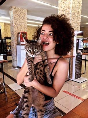 ÖNCE YALAN SÖYLEDİ